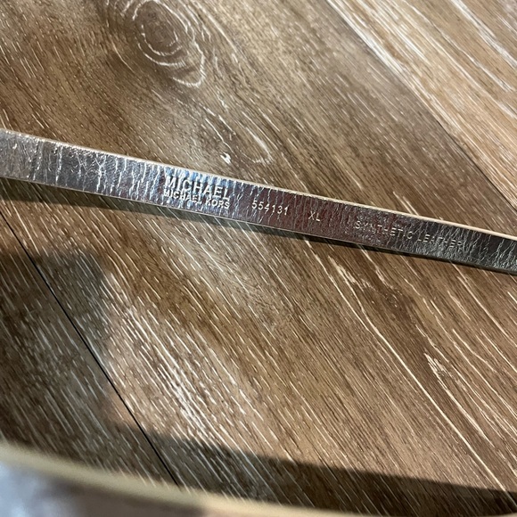 Michael Kors belt bag - Picture 4 of 5